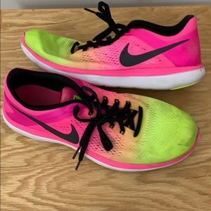 LOWEST PRICE! Men’s Nike Running Shoe